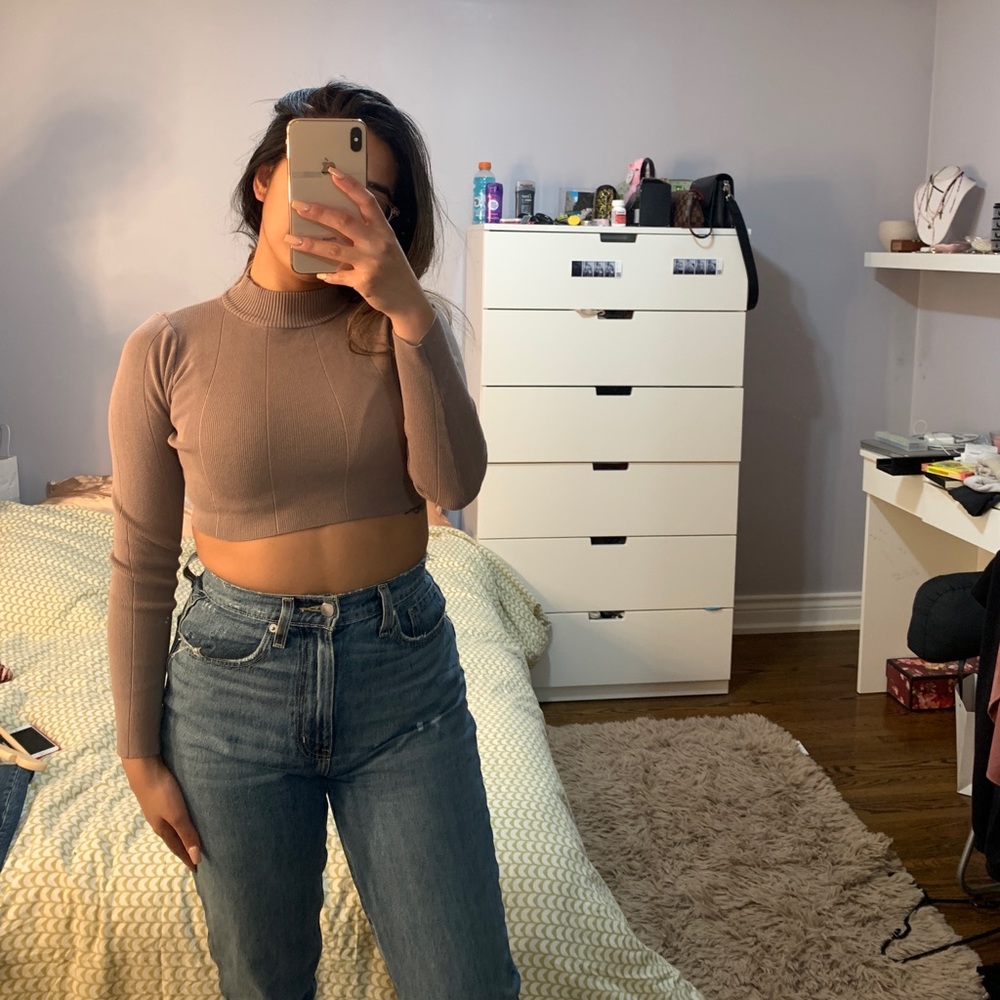 Mendocino beige cropped longsleeve
